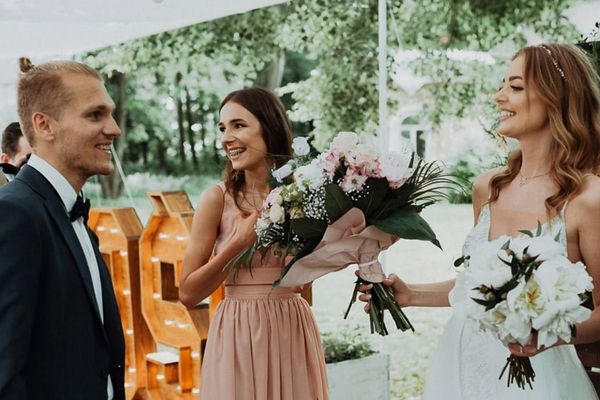 obowiązki świadkowej - prezenty od gości weselnych