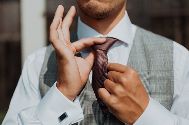 Ubiór Pana Młodego - jaki krawat do ślubu