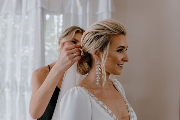 pomoc świadkowej na przygotowaniach